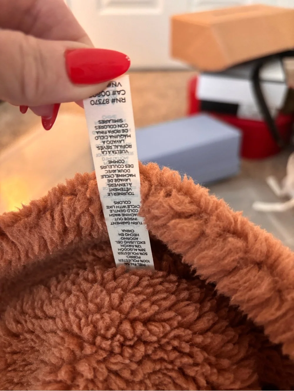 ALO Yoga Norte Sherpa Zip Hoodie in Brown/S - Picture 7 of 9